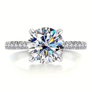 Certified 1ct Moissanite diamond ring, Sterling silver, US size 7